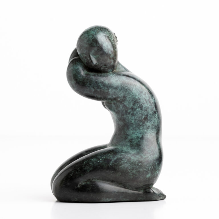 Mini female figure kneeling profile